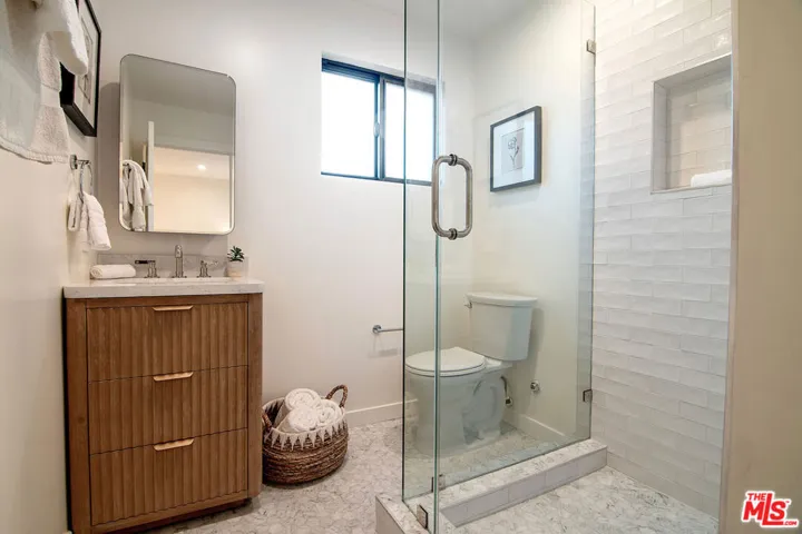 1145 S Crest Drive, Los Angeles, California 90035