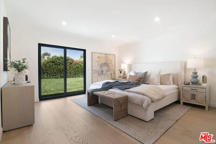 1145 S Crest Drive, Los Angeles, California 90035