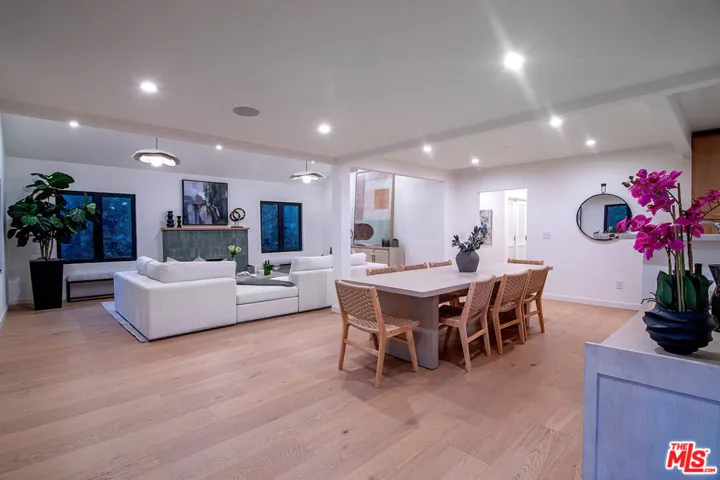 1145 S Crest Drive, Los Angeles, California 90035