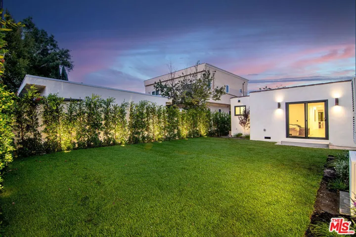 1145 S Crest Drive, Los Angeles, California 90035
