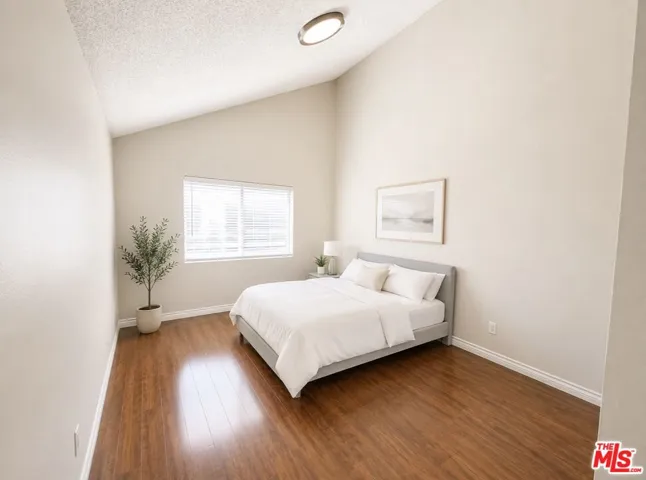 8950 Serapis Avenue 10, Downey, California 90240