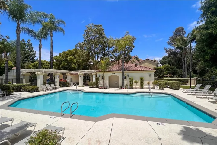 4 Pamplona, Aliso Viejo, California 92656