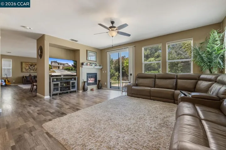 1117 Van Gogh Lane, Patterson, California 95363