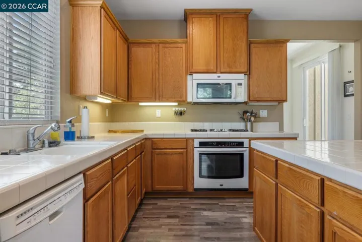 1117 Van Gogh Lane, Patterson, California 95363