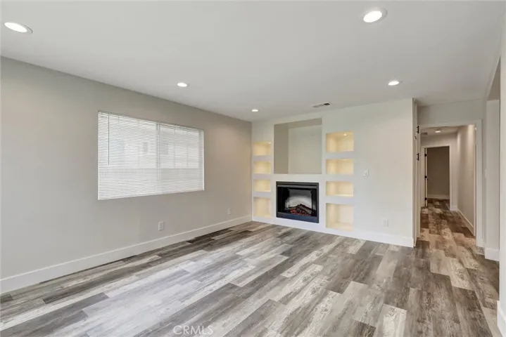 402 E Glendale Drive, Orange, California 92865