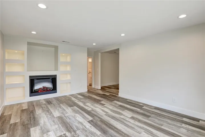402 E Glendale Drive, Orange, California 92865