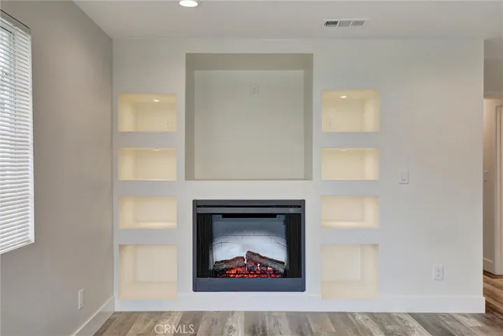 402 E Glendale Drive, Orange, California 92865