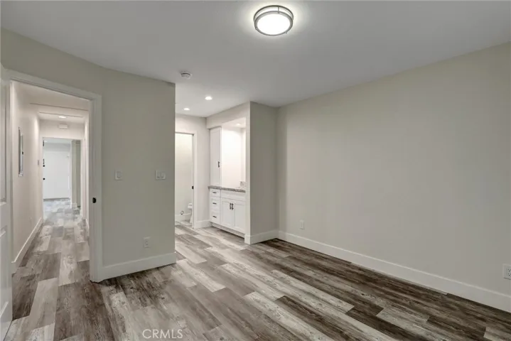 402 E Glendale Drive, Orange, California 92865