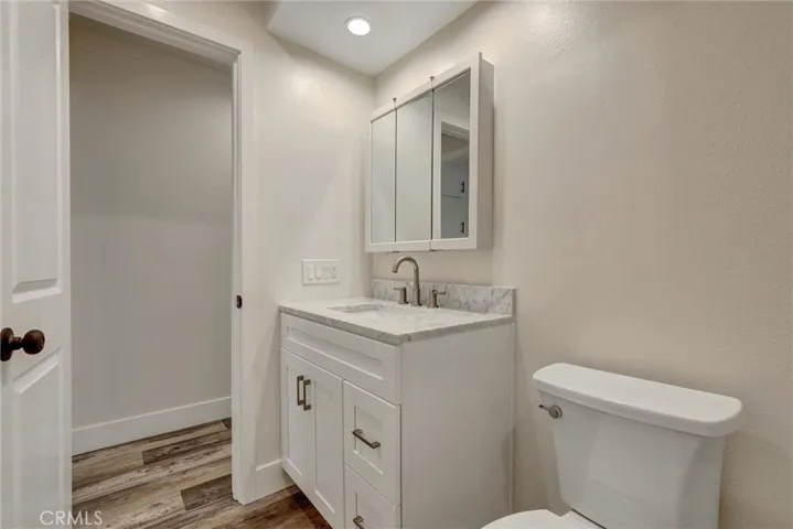 402 E Glendale Drive, Orange, California 92865