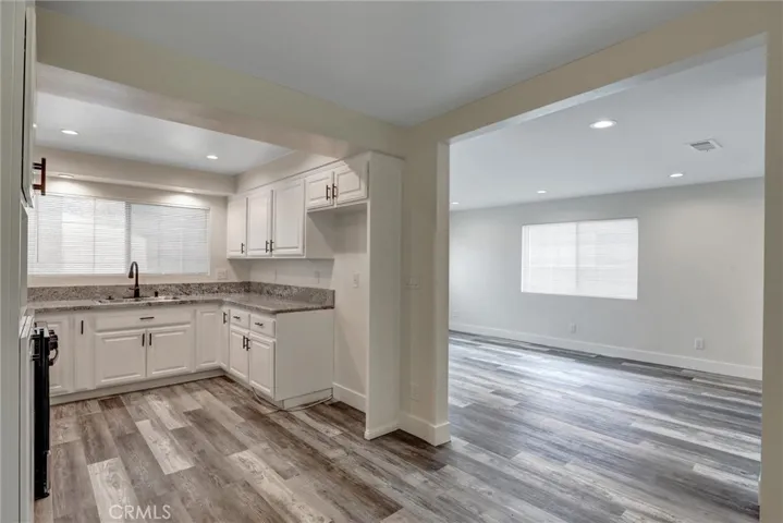 402 E Glendale Drive, Orange, California 92865