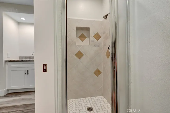 402 E Glendale Drive, Orange, California 92865