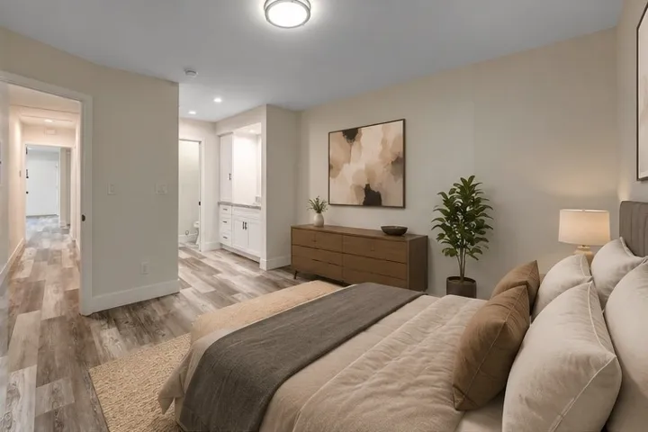 402 E Glendale Drive, Orange, California 92865