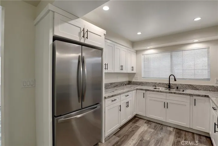 402 E Glendale Drive, Orange, California 92865