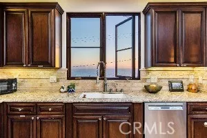 320 33rd, Manhattan Beach, California 90266