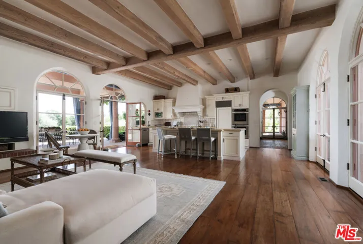 660 /670 Buena Vista Drive, Montecito, California 93108