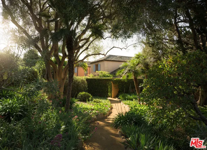 660 /670 Buena Vista Drive, Montecito, California 93108