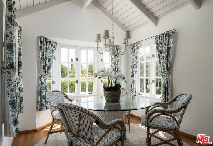 660 /670 Buena Vista Drive, Montecito, California 93108