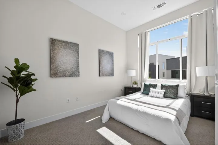 3891 Vanguard 1004, Fremont, California 94538
