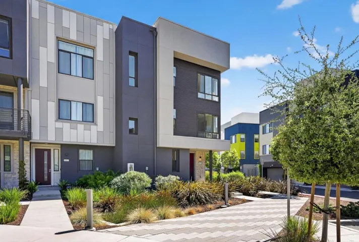 3891 Vanguard 1004, Fremont, California 94538
