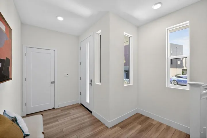 3891 Vanguard 1004, Fremont, California 94538