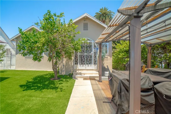 201 W 103rd, Los Angeles, California 90003