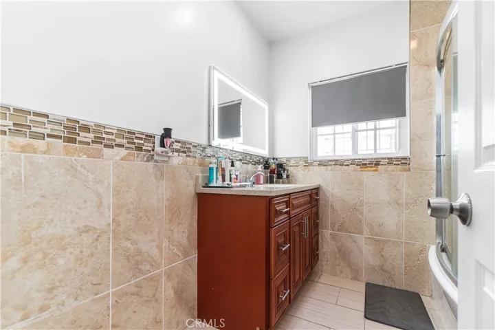 201 W 103rd, Los Angeles, California 90003