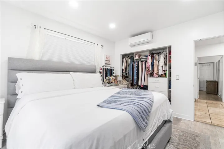201 W 103rd, Los Angeles, California 90003