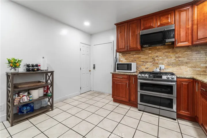 201 W 103rd, Los Angeles, California 90003