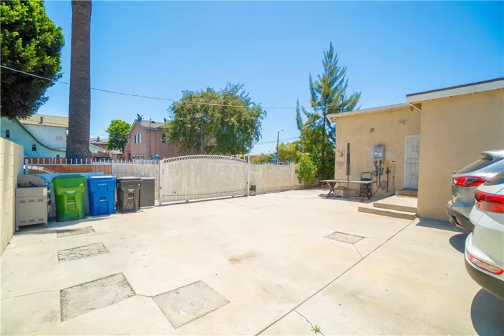 201 W 103rd, Los Angeles, California 90003