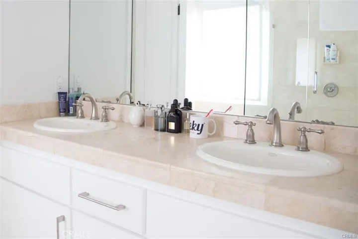 417 Marine Avenue, Manhattan Beach, California 90266