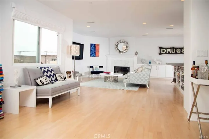 417 Marine Avenue, Manhattan Beach, California 90266