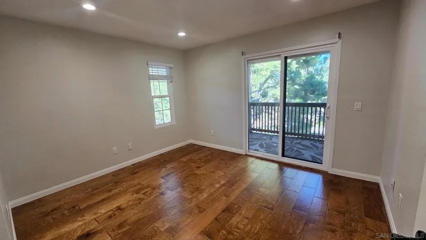 12091 Alta Carmel Ct 10, San Diego, California 92128