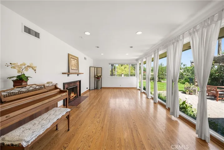 1033 S Isabella, Monterey Park, California 91754