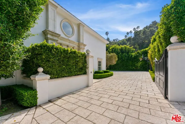 10914 Bellagio Road, Los Angeles, California 90077