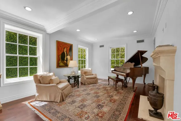 10914 Bellagio Road, Los Angeles, California 90077