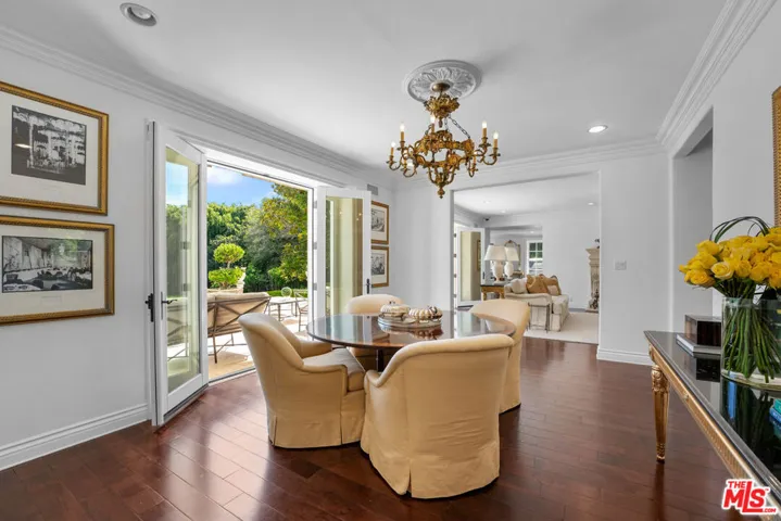 10914 Bellagio Road, Los Angeles, California 90077