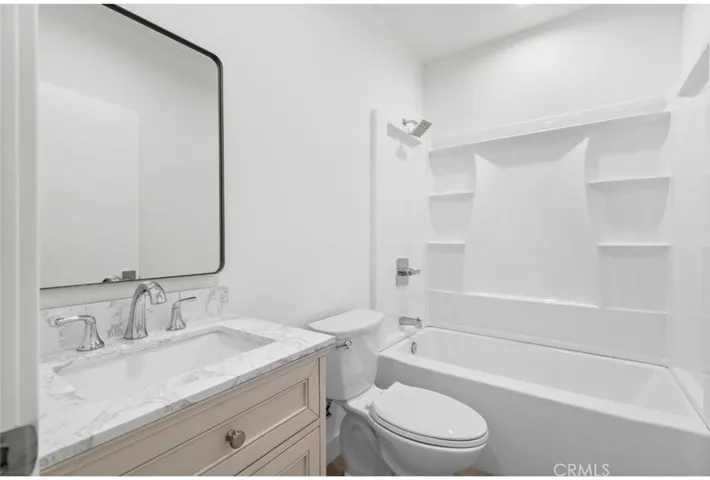 8635 Le Berthon, Sunland, California 91040