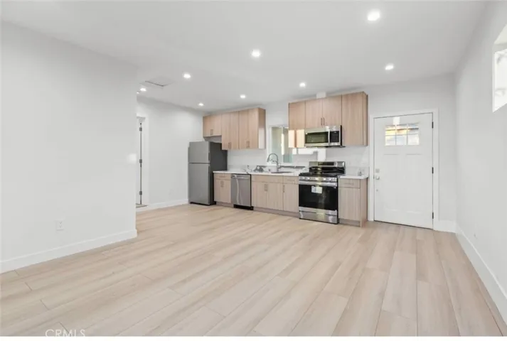 8635 Le Berthon, Sunland, California 91040