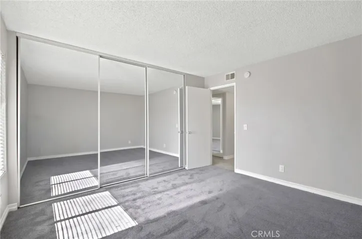 15425 Sherman Way 211, Van Nuys, California 91406