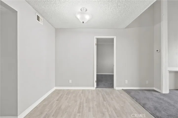 15425 Sherman Way 211, Van Nuys, California 91406