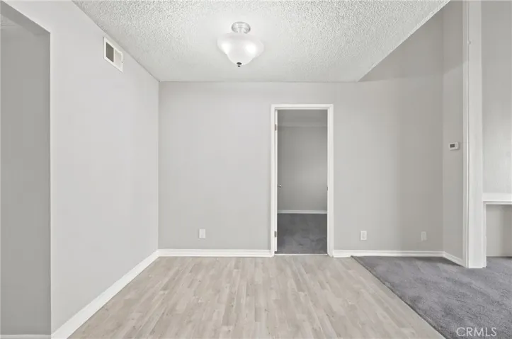 15425 Sherman Way 211, Van Nuys, California 91406