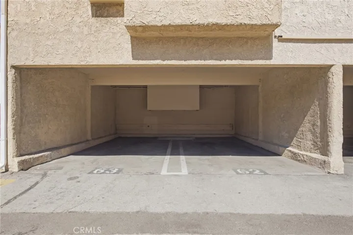 15425 Sherman Way 211, Van Nuys, California 91406