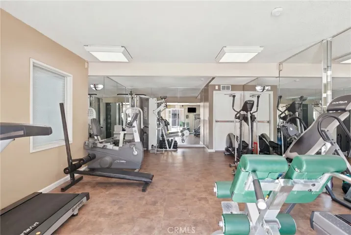 15425 Sherman Way 211, Van Nuys, California 91406