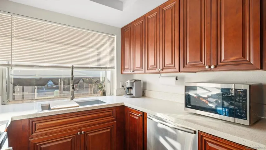 422 Devonshire Gln, Escondido, California 92027