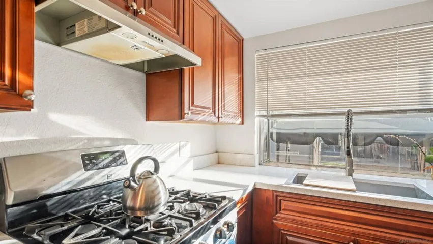 422 Devonshire Gln, Escondido, California 92027