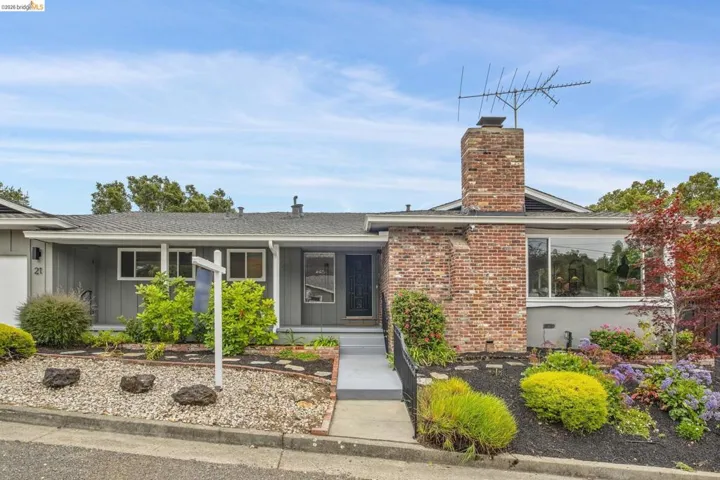 21 Orinda Vista Dr, Oakland, California 94605