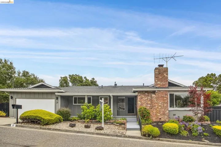 21 Orinda Vista Dr, Oakland, California 94605