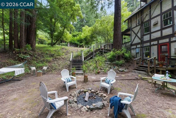 Large Flat Side Yard