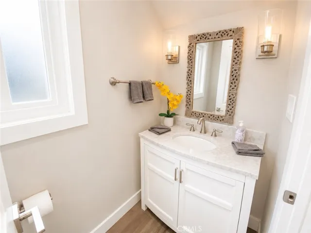 401 Eton, Burbank, California 91504