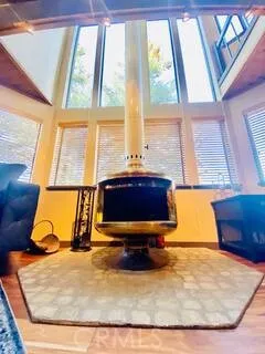 39802 Lakeview, Big Bear Lake, California 92315